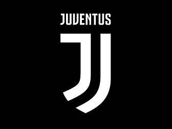 Juventus change their club log...